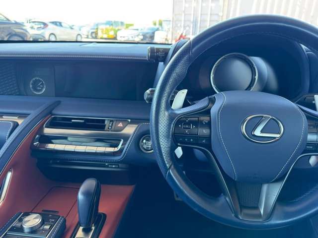 2017 Lexus LC — миниатюра 44