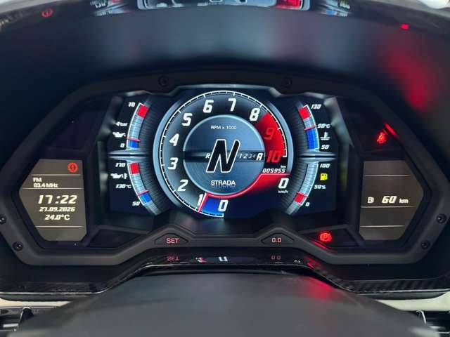 صورة 10 لـ 2019 Lamborghini AVENTADOR ROADSTER
