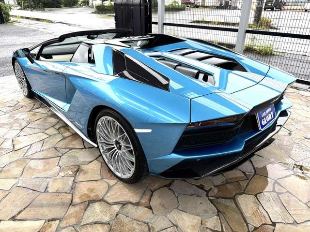 صورة 5 لـ 2019 Lamborghini AVENTADOR ROADSTER