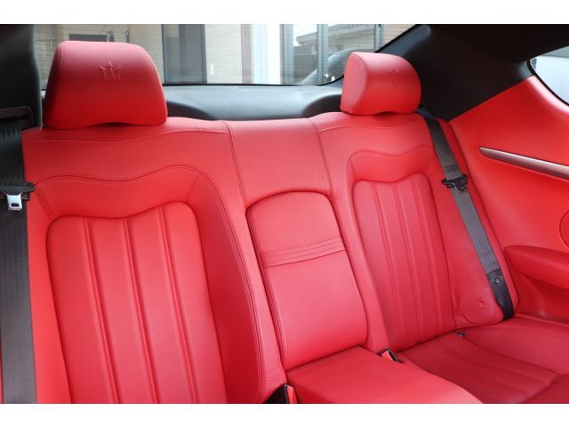 2012 Maserati GRAN TURISMO 缩略图 15