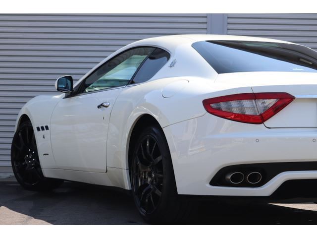 2012 Maserati GRAN TURISMO 缩略图 32