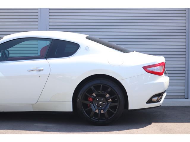 2012 Maserati GRAN TURISMO 缩略图 35