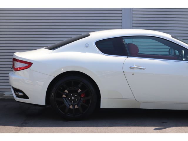 2012 Maserati GRAN TURISMO 缩略图 38