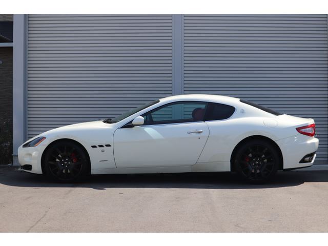2012 Maserati GRAN TURISMO photo 7