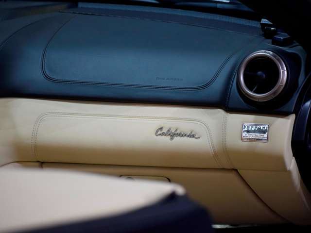2009 Ferrari CALIFORNIA — миниатюра 55