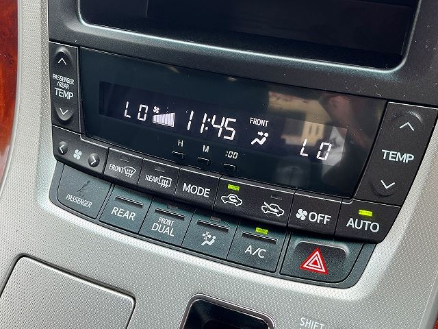 صورة مصغرة 15 لـ 2009 Toyota VELLFIRE