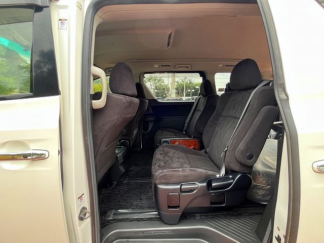 صورة مصغرة 13 لـ 2009 Toyota VELLFIRE