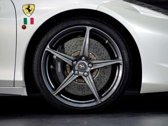 صورة مصغرة 25 لـ 2019 Ferrari 458 SPIDER