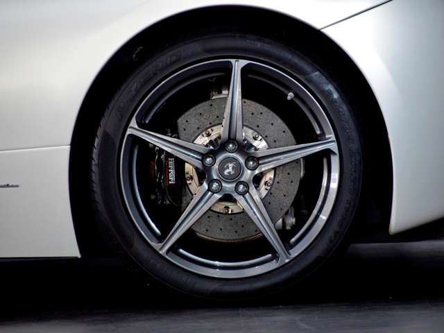 صورة مصغرة 33 لـ 2019 Ferrari 458 SPIDER
