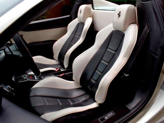 صورة مصغرة 67 لـ 2019 Ferrari 458 SPIDER