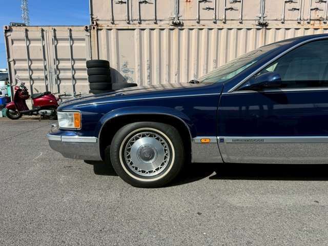 1994 Cadillac FLEETWOOD — миниатюра 15