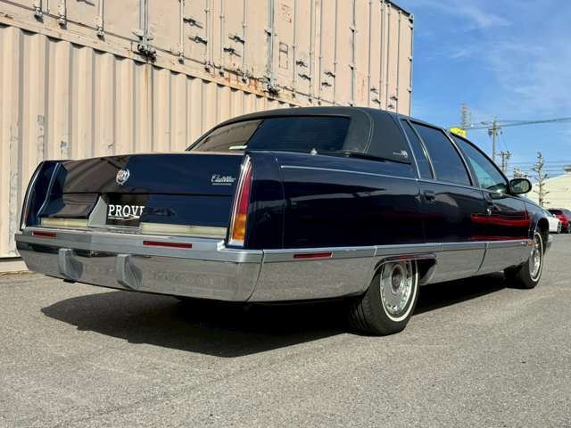 1994 Cadillac FLEETWOOD — миниатюра 24
