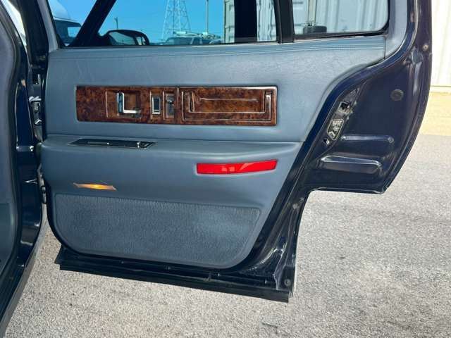 1994 Cadillac FLEETWOOD — миниатюра 49