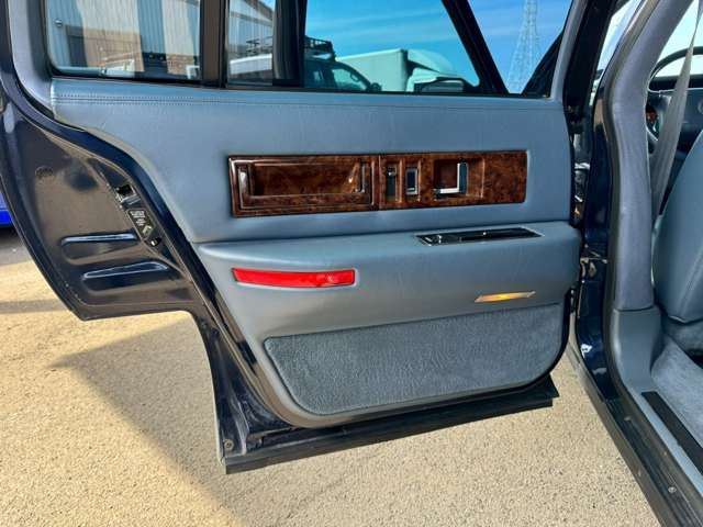 1994 Cadillac FLEETWOOD — миниатюра 51