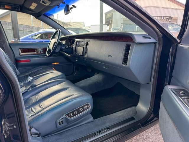 1994 Cadillac FLEETWOOD — миниатюра 61