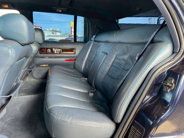 1994 Cadillac FLEETWOOD — миниатюра 66