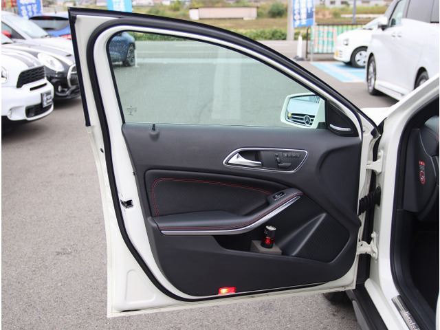 صورة مصغرة 34 لـ 2014 Mercedes-BENZ GLA