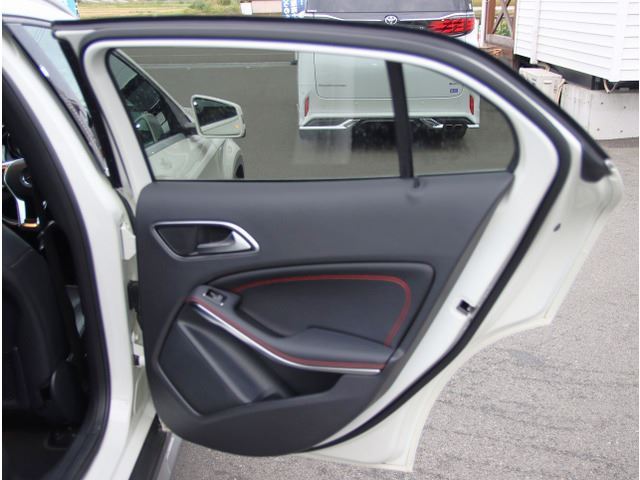 صورة مصغرة 51 لـ 2014 Mercedes-BENZ GLA