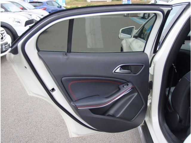 صورة مصغرة 54 لـ 2014 Mercedes-BENZ GLA