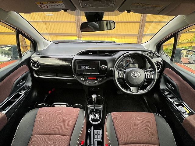 2017 Toyota VITZ 照片 2
