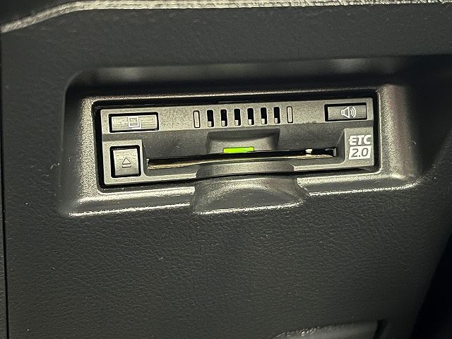 2017 Toyota VITZ 缩略图 16