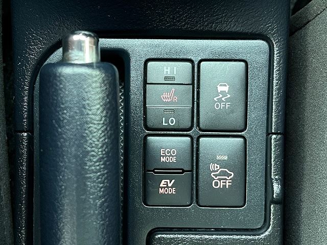 2017 Toyota VITZ 缩略图 24