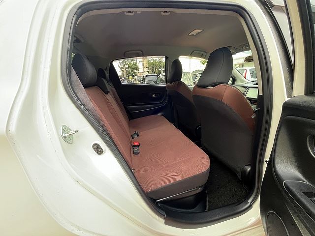 2017 Toyota VITZ 照片 10