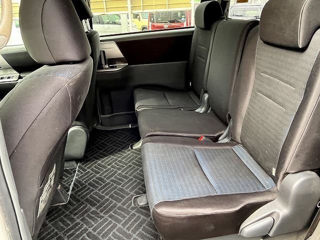 2009 Toyota VOXY 缩略图 13