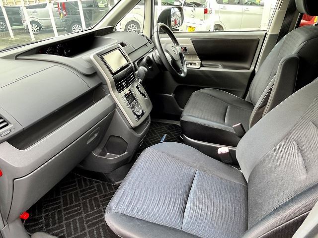2009 Toyota VOXY 缩略图 19