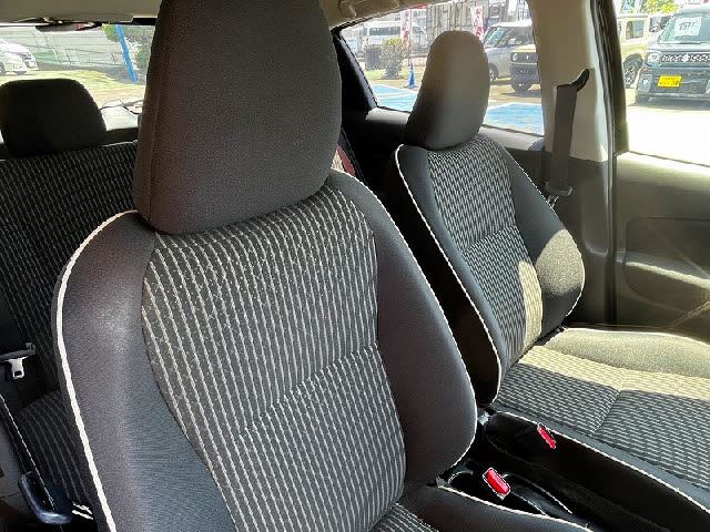 2017 Toyota VITZ 照片 10