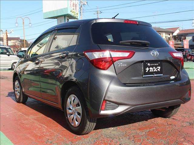 2017 Toyota VITZ 照片 2