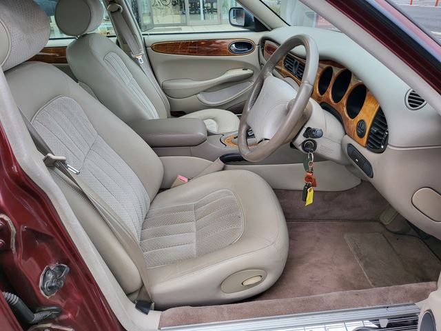 صورة مصغرة 12 لـ 1999 Jaguar XJ