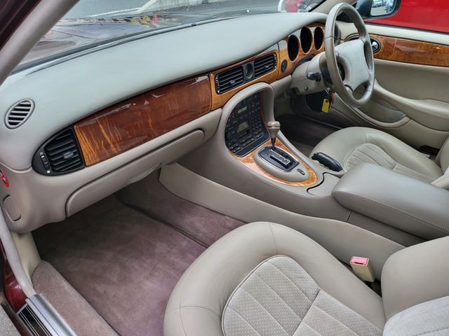 صورة مصغرة 17 لـ 1999 Jaguar XJ