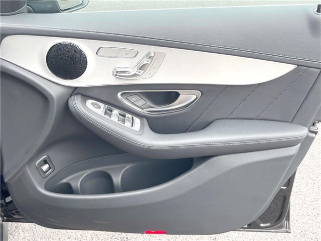 2016 Mercedes-BENZ GLC — миниатюра 25