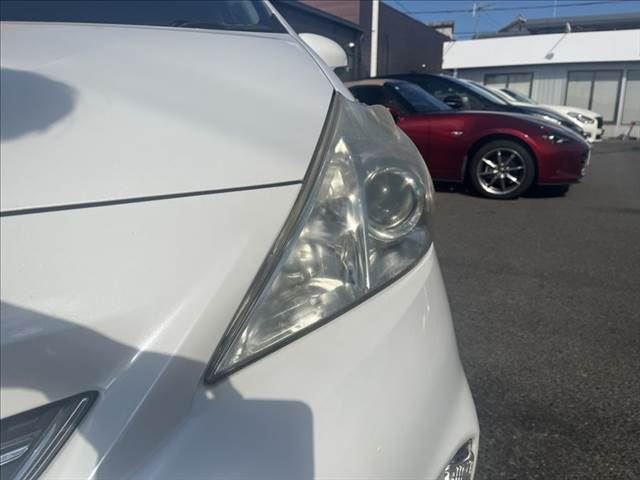 2011 Toyota PRIUS ALPHA 缩略图 21