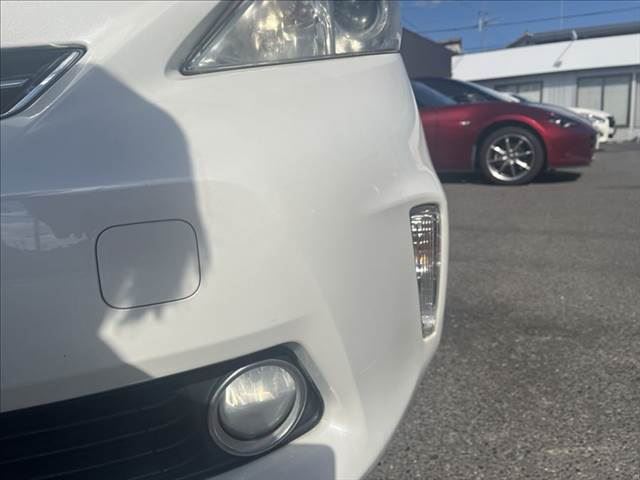 2011 Toyota PRIUS ALPHA 缩略图 23