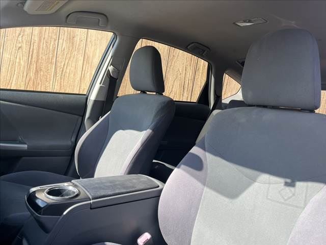 2011 Toyota PRIUS ALPHA 缩略图 34