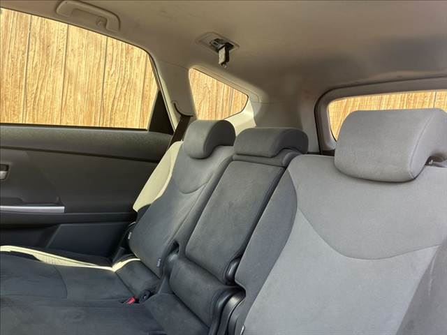 2011 Toyota PRIUS ALPHA 缩略图 35