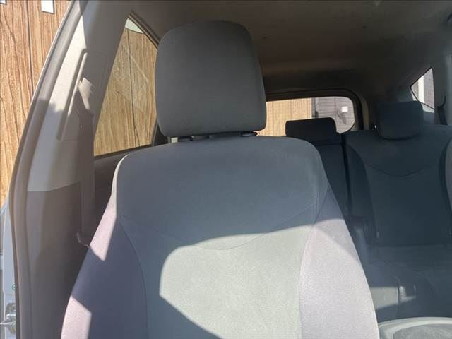 2011 Toyota PRIUS ALPHA 缩略图 46