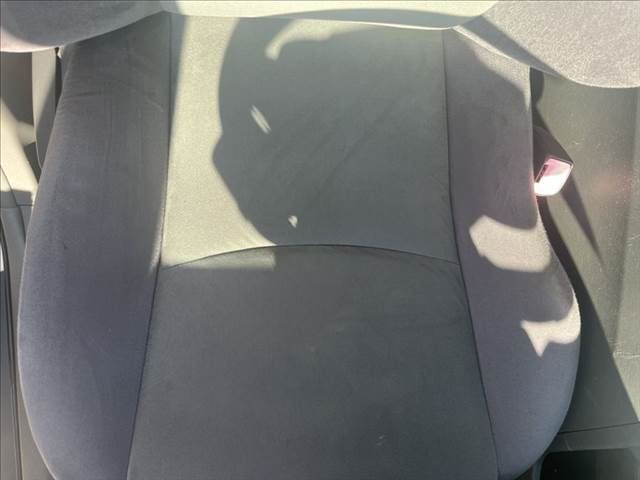 2011 Toyota PRIUS ALPHA 缩略图 47