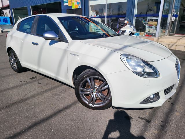 2015 ALFA Romeo GIULIETTA 缩略图 11