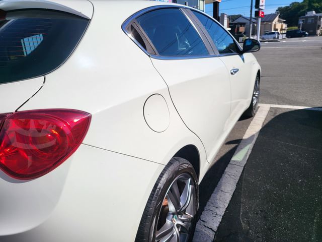 2015 ALFA Romeo GIULIETTA 缩略图 31