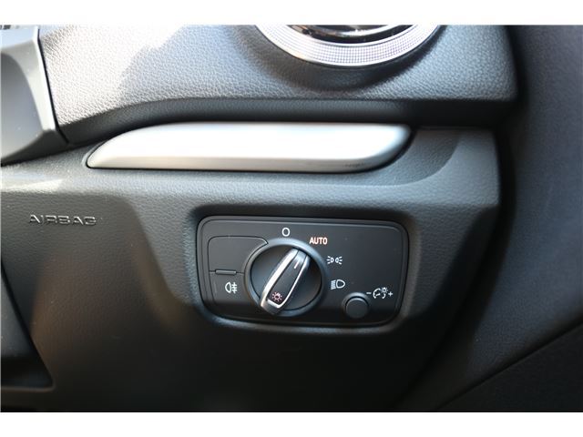 صورة مصغرة 21 لـ 2014 AUDI S3