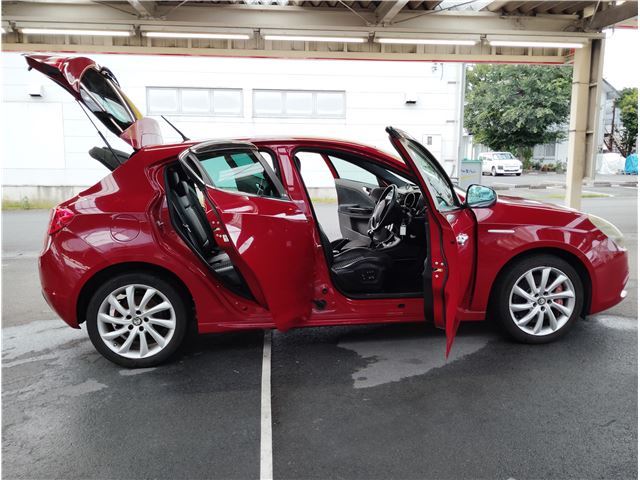 2012 ALFA Romeo GIULIETTA — миниатюра 12