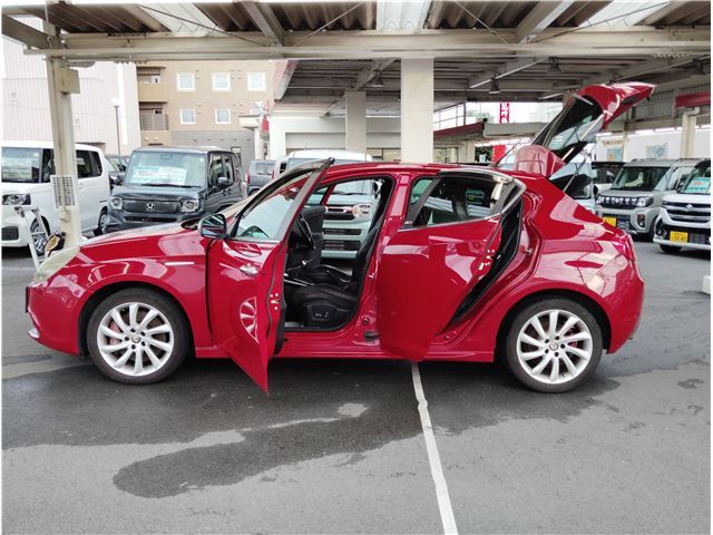 2012 ALFA Romeo GIULIETTA — миниатюра 13