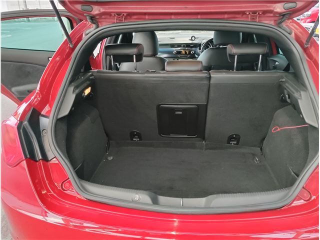 2012 ALFA Romeo GIULIETTA — миниатюра 28