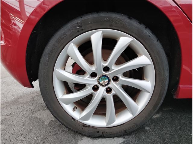 2012 ALFA Romeo GIULIETTA — миниатюра 33