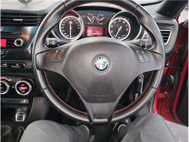 2012 ALFA Romeo GIULIETTA — миниатюра 46