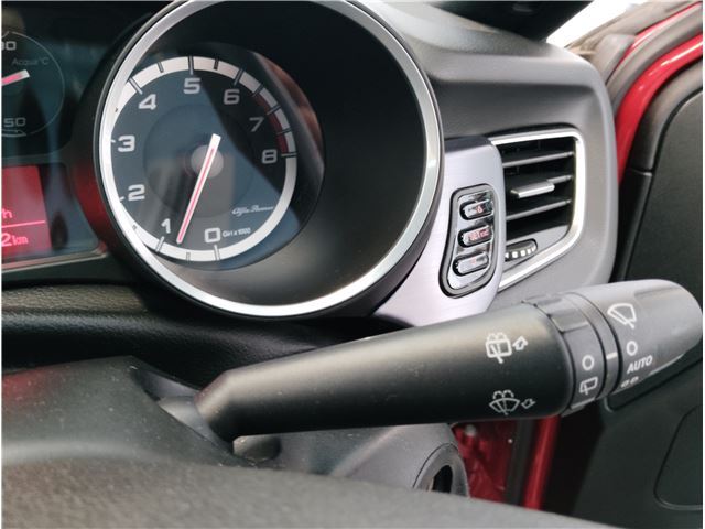 2012 ALFA Romeo GIULIETTA — миниатюра 49