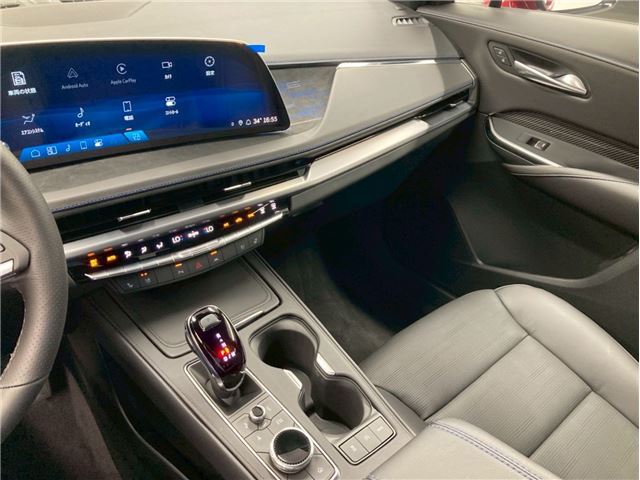 2025 Cadillac XT4 缩略图 29